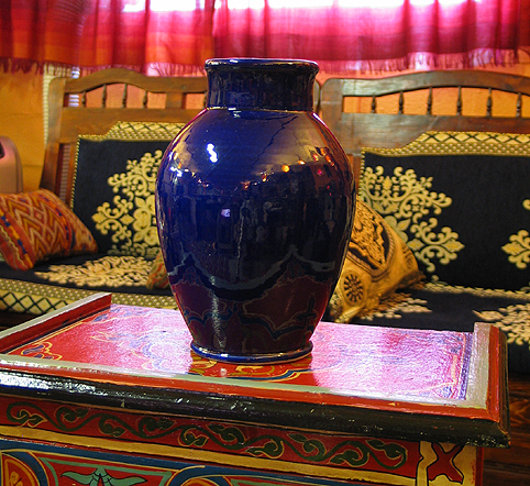 Moroccan Moroccan ceramic vase (Deep blue)